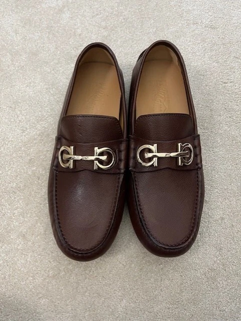 Salvatore Ferragamo Men\'s Dark Brown Leather Slip-Ons SZ 9 EEE Salvatore Ferragamo Brown EE Casual Shoes for Men for sale  main image 4
