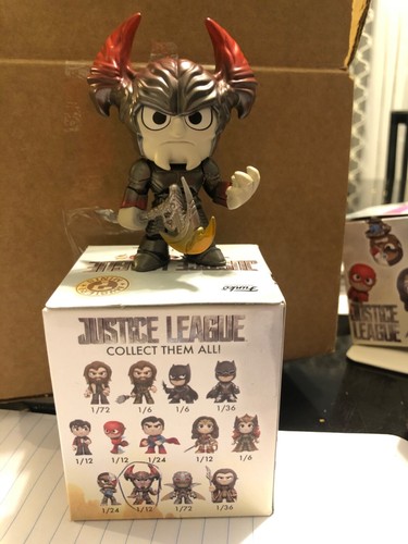 Justice League Mystery Mini Funko Mera Batman Aquaman Barry Allen Steppenwolf - Picture 6 of 6