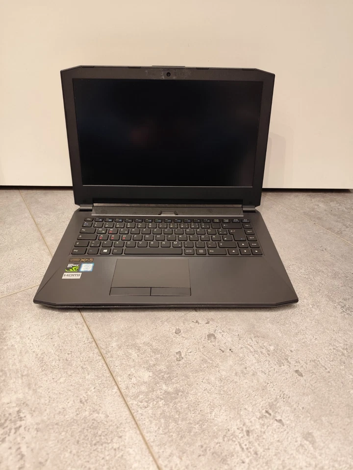 xmg p641hk - Core i7 - 7th Gen. 16GB Ram 1TB HDD Windows 10 Gaming Laptop - Bild 2 von 4