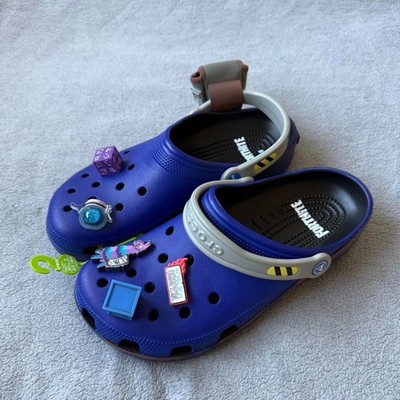Fortnite Crocs Clogs mit Jibbitz Charms Herren UK 8