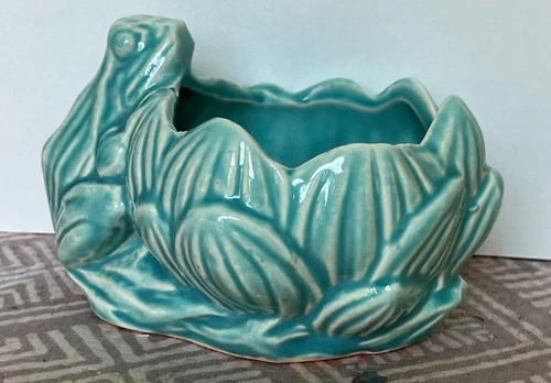 Small aqua green vintage McCoy pottery frog and water lily planter.