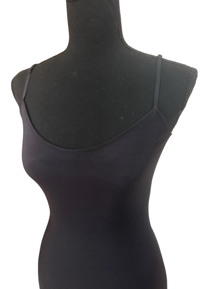 Vestido sin cordones Only Hearts Helena Stuart talla pequeña Foto 3 de 4