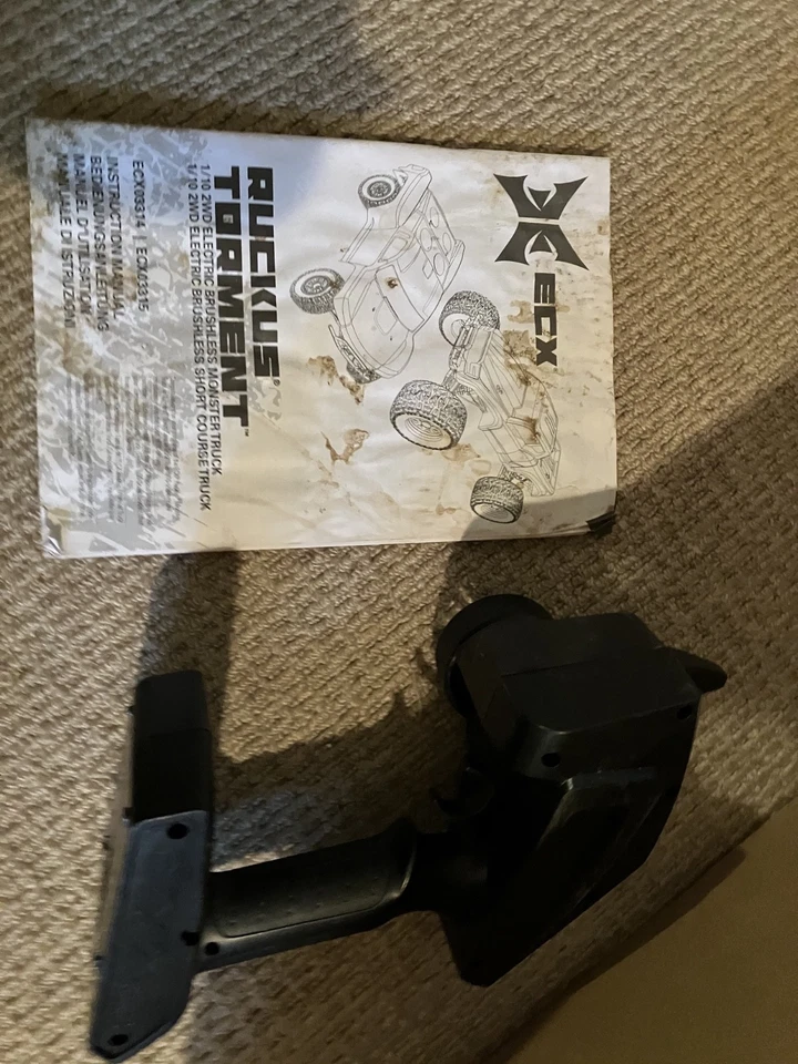 ECX Ruckus Torment 1/10 2wd Monster Truck Bundle Untested No Battery - Image 4 of 4