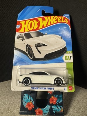 2026 Hot Wheels Porsche Taycan Turbo S White #34/250 HW EV 3/10
