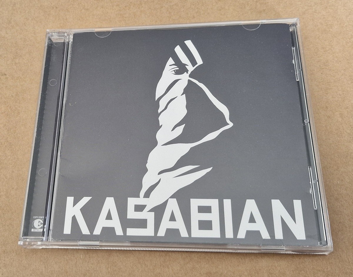 KASABIAN - KASABIAN - 2004 UK 13 TRACK CD ALBUM (BONUS TRACKS)