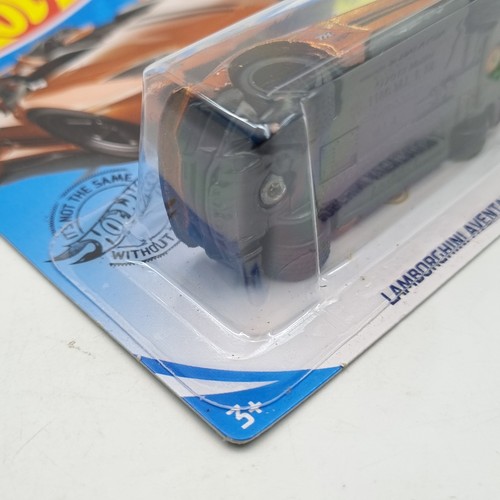 HOT WHEELS 2019 SUPER TREASURE HUNT LAMBORGHINI AVENTADOR J FACTORY SEALED SET - Picture 5 of 8