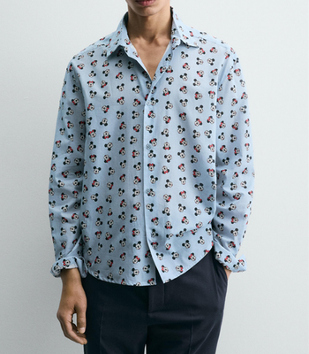 ZARAザラ 2025AWポプリンシャツ パッド入りネック HARRY LAMBERT FOR ZARA X DISNEYシャツ ブラウス未使用品【M-L】【LSHA80389】 Zara x Harry Lambert x Disney Minnie + Mickey Shirt Blue Size S