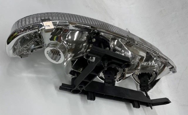 FARO CHEVROLET LUMINA MONTE CARLO 1995-2001 ASM 10420375 - NUEVO OEM Foto 2 de 2