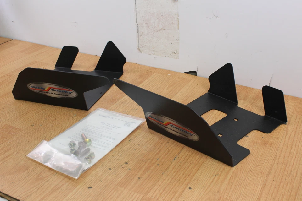 POLARIS SPORTSMAN CYCLE COUNTRY 后轮 CV 轴护板 65-3070 — 第 2/4 张图片