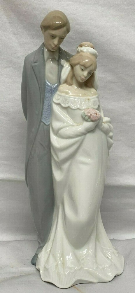 LLadro NAU Bride Groom Figurine 2002  #1437 Glossy Finish 