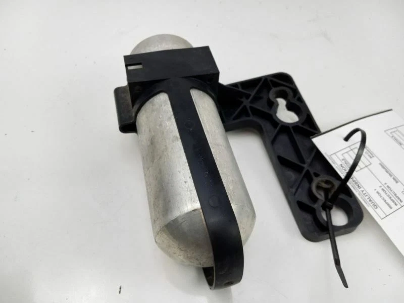 2007 CHRYSLER TOWN COUNTRY AC RECIEVER DRIER - Image 4 of 4