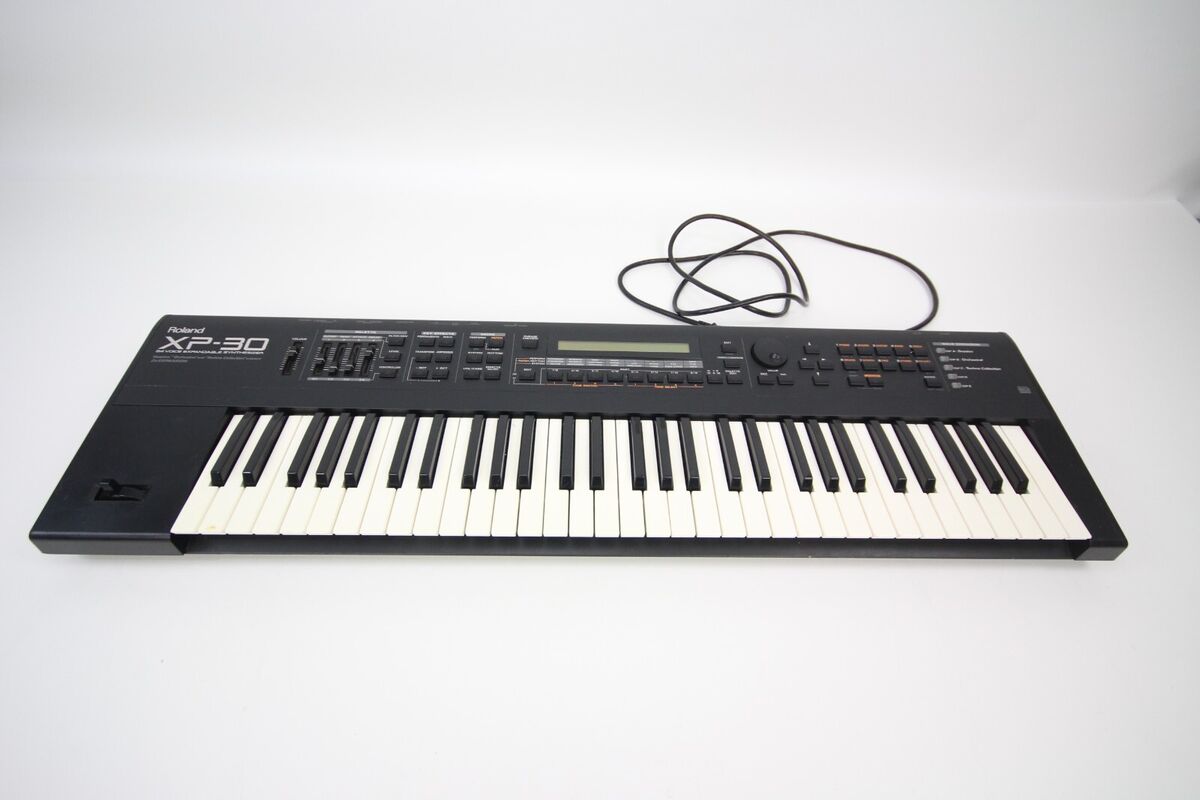 Roland XP-30 synth workstation piano 64 Voice Expandable Roland XP-30 synth workstation piano 64 Voice Expandable