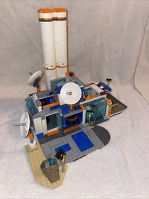 Lego City 60229 X 3 Moc Launch Control And Rover Workshop + 60230 & 60077 Packs