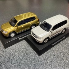 Kyosho 1/64 Toyota Land Cruiser 200