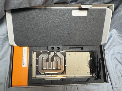 EK Quantum Vector² FTW3 RTX 3090 Ti D RGB Nickel Plexi Water Block New open box