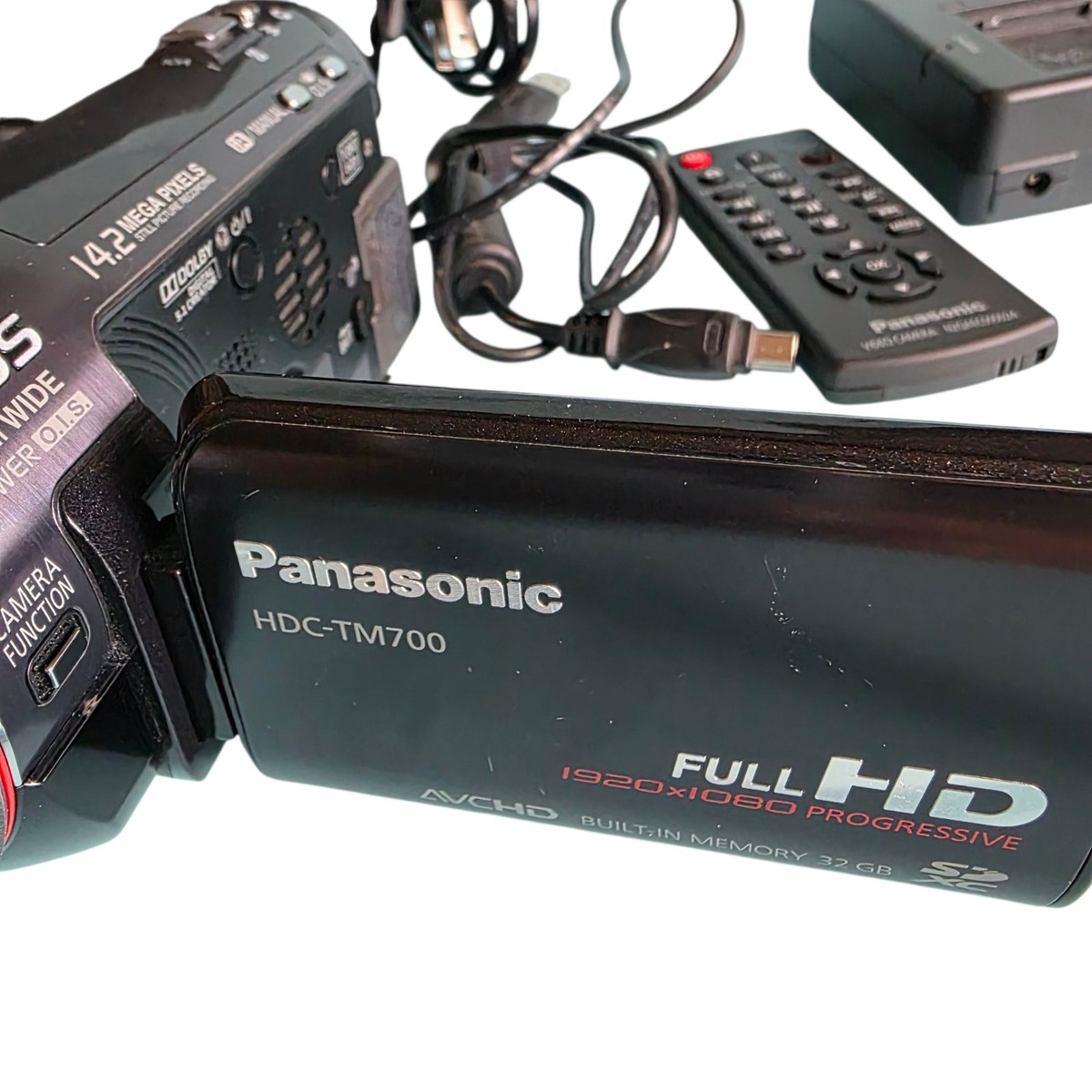 Panasonic TM700K 32 GB Camcorder Black Remote Charger Case 16GB SD