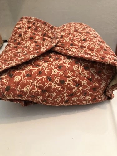 COZY for a Pyrex trailing flowers bowl. No bowl included,   just a COZY