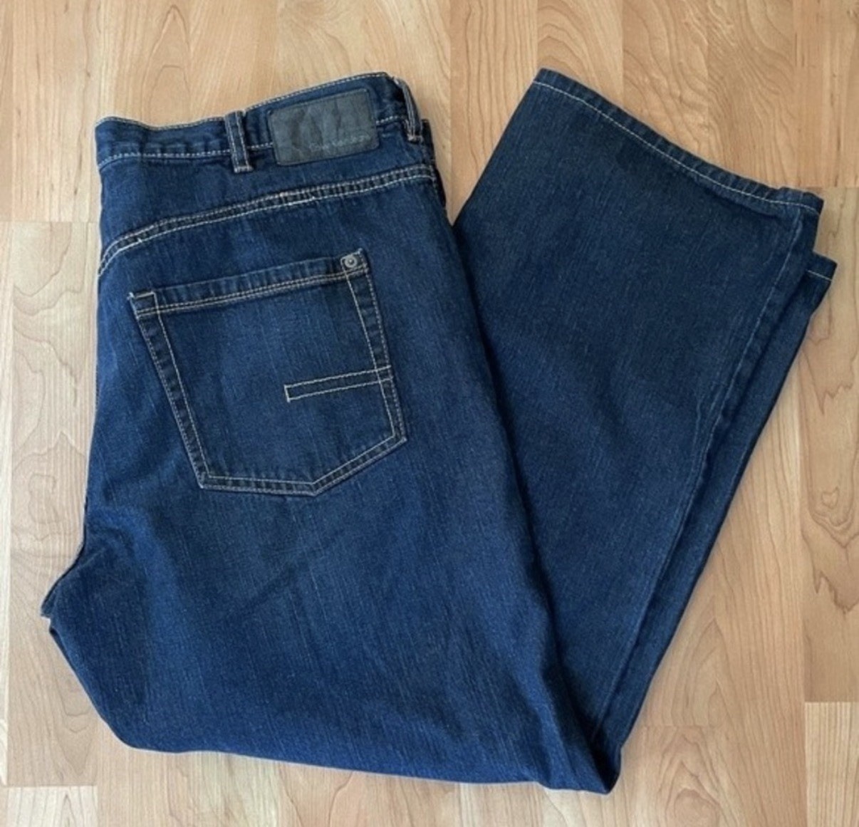 Calvin Klein Jeans Dark Denim Blue Size 40 Relaxed Straight Easy Fit