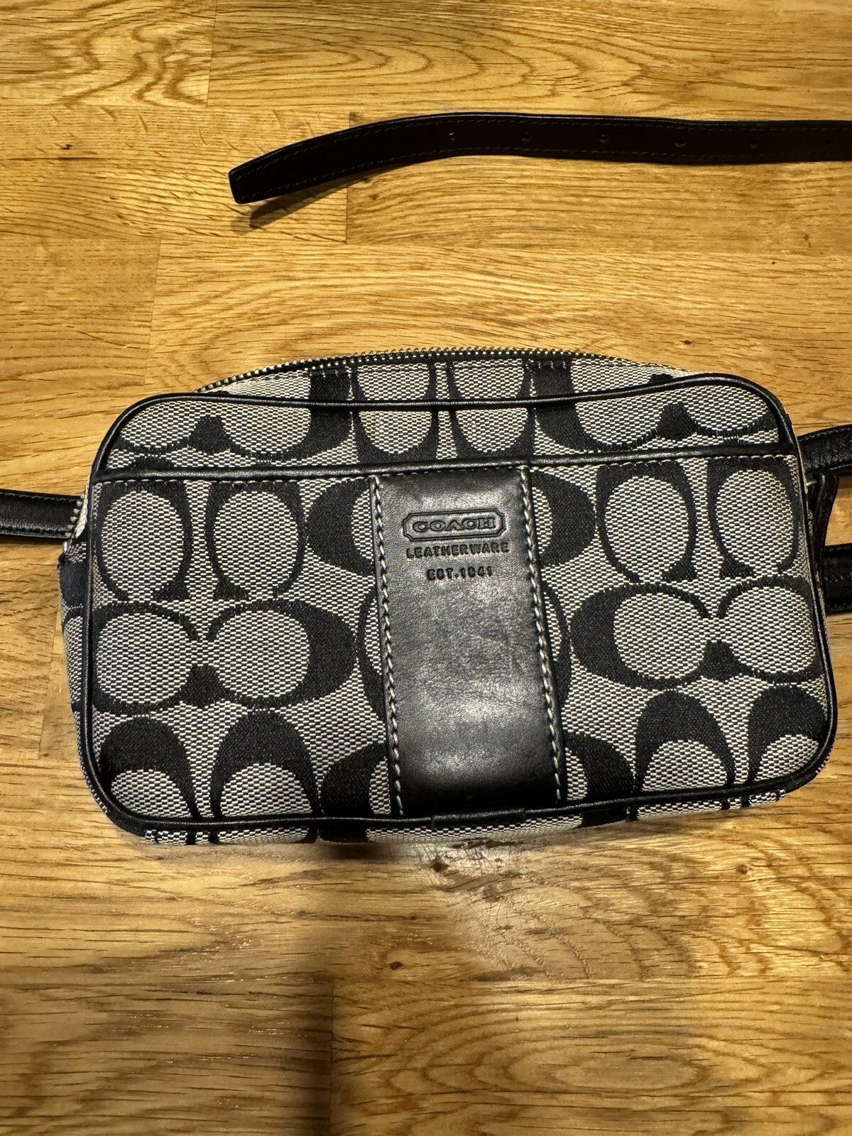 COACH Classic Black Logo Waist Belt Bag Fanny Pack Mo… Gem