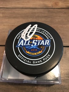 claude giroux signed puck