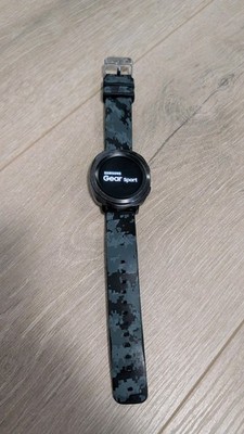 SAMSUNG Galaxy GEAR SPORT Smartwatch (SM-R600) | Black Case with band
