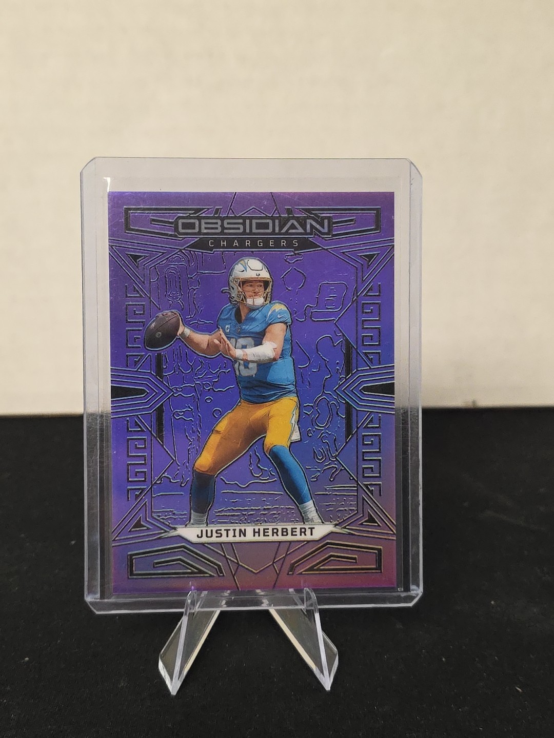 2023 Panini Obsidian - Justin Herbert #55 Purple Flood Electric Etch /13