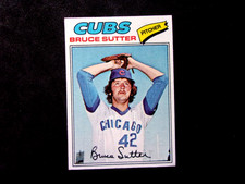 ROOKIE 1977 TOPPS #144 BRUCE SUTTER..NO CREASES..CUBS..HALL OF FAMER