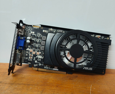 ASUS ATI Radeon CuCore EAH 6770 2DI 2GD5 HDMI DVI 1GB Grafikkarte Retro PC Par