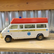 Vintage ERTL Ambulance Pressed Steel Diecast Toy 1927 Length 11 inches 1970s
