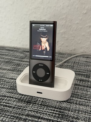Apple iPod Nano 5. Generation Schwarz 8GB A1320