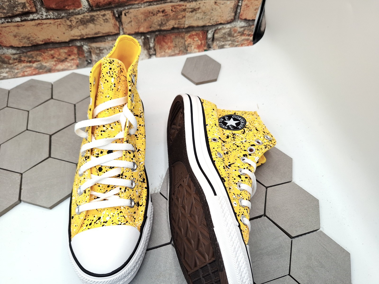 Men Sz 10.5 Converse All Star Paint Splatter Chuck Hi Shoes Yellow Amarillo thumbnail 12