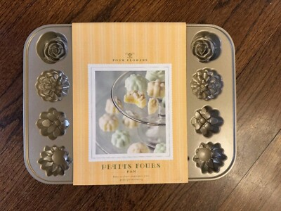 NEW - Williams Sonoma Nordic Ware Petits Fours Pan, Four Flowers Pattern, USA
