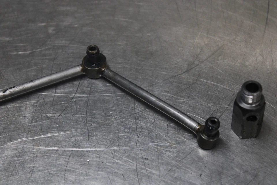 94-97 KAWASAKI NINJA ZX9R ENGINE OIL PRESSURE RELIEF VALVE - Image 3 of 4