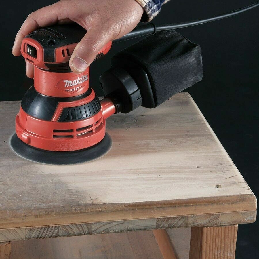 Makita M9204 125mm 5" 240v Electric Random Orbital Sander with Dust Bag