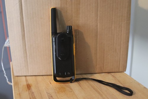 1x Motorola Talkabout T82 extreme 2 way radio walkie talkie - Afbeelding 2 van 4