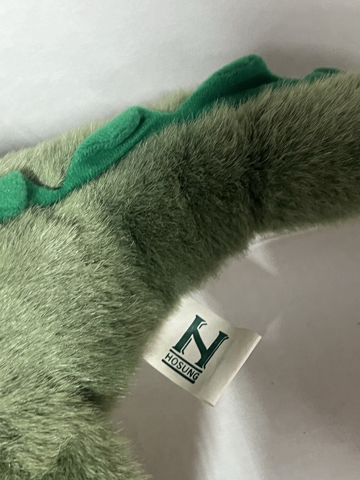 Iguana Lizard Reptile Puppet Hosung Brand Plush w/Tags 1997