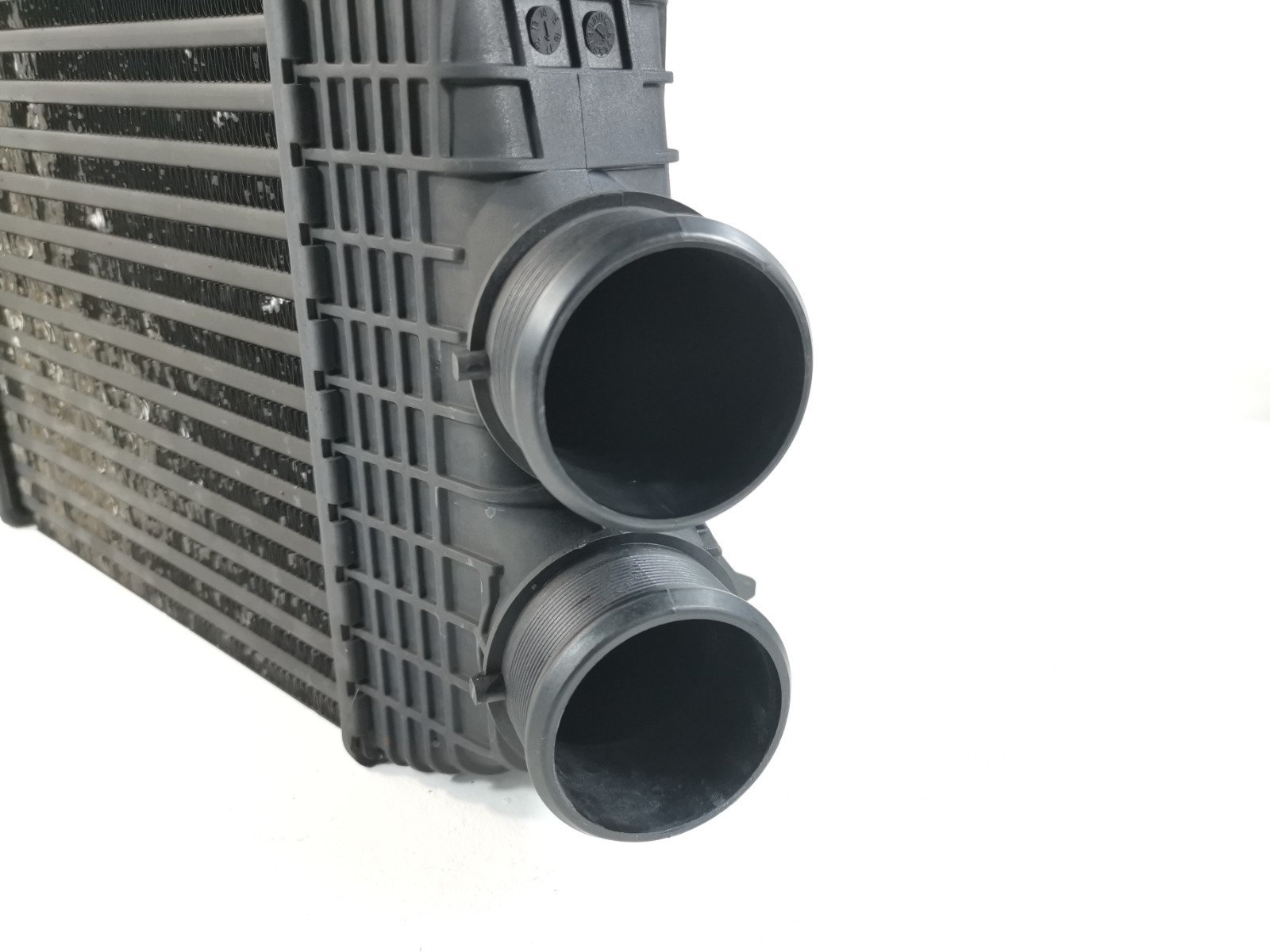 Maserati Levante 3.0 AWD 2017 Front Left Side Turbo Intercooler 670035636 OEM