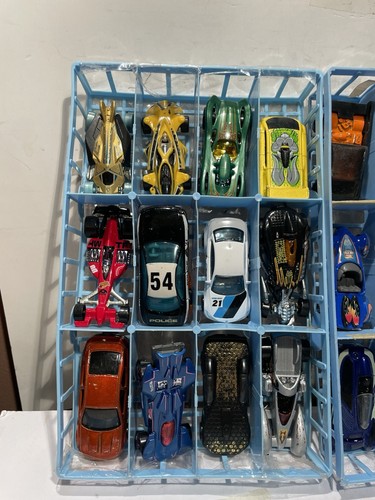 Vintage Diecast Autos 24 Matchbox 24 Hot Wheels mit 60er Matchbox Koffer 1990 + Lot 7 - Bild 3 von 8
