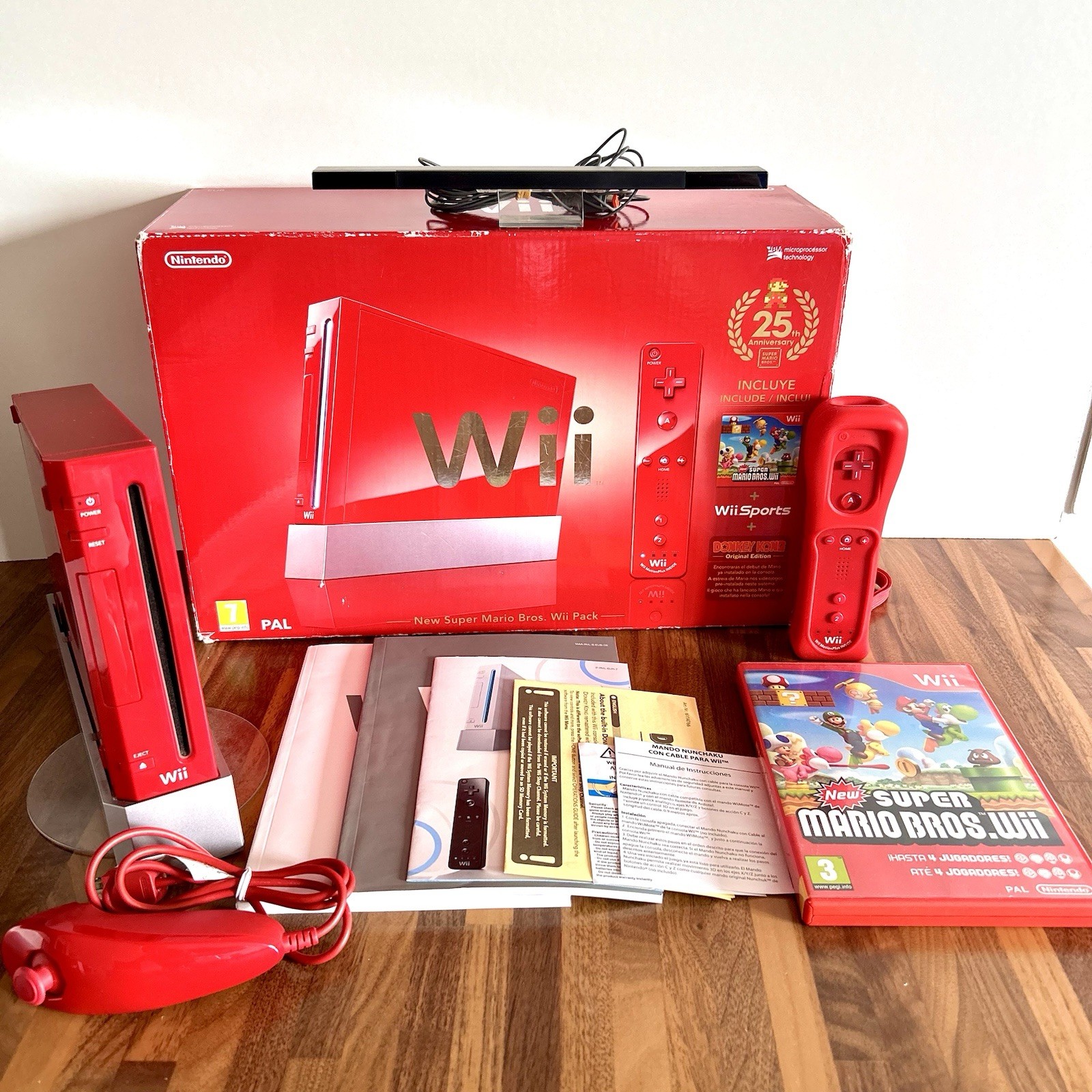 Console Nintendo Wii Rossa Edizione 25th Anniversario Super Mario con Scatola