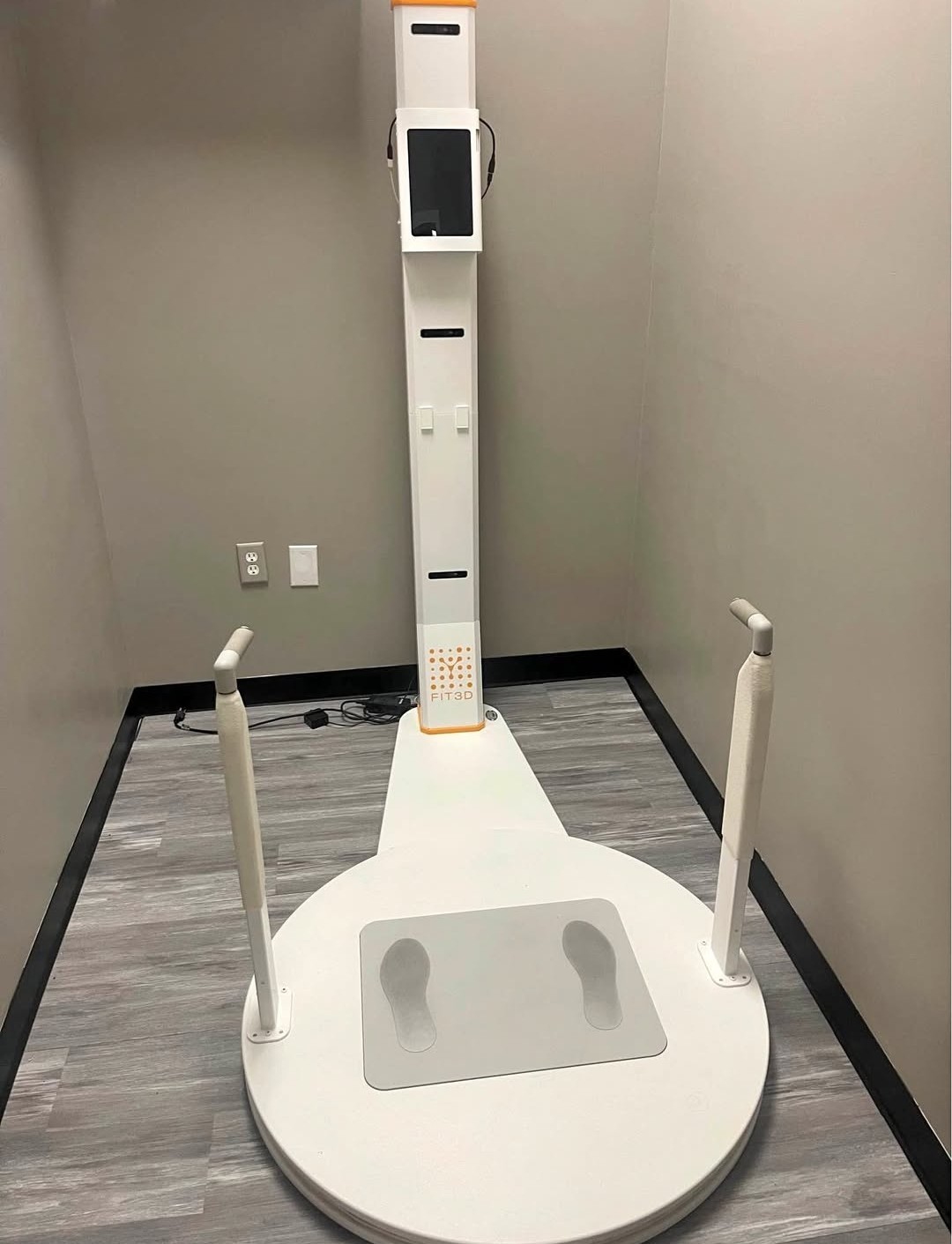 Escáner corporal Fit 3d Pro, único dueño y ligeramente usado - sin problemas, sin tableta