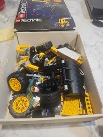 Vintage 1992 LEGO TECHNIC Construction Front End Loader 8828 (No Manual)
