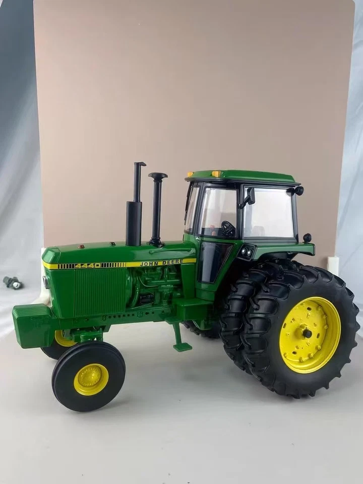 ERTL 1:16 Scale John Deere 4440 Die-Cast Agricultural Tractor Model - Image 2 of 4