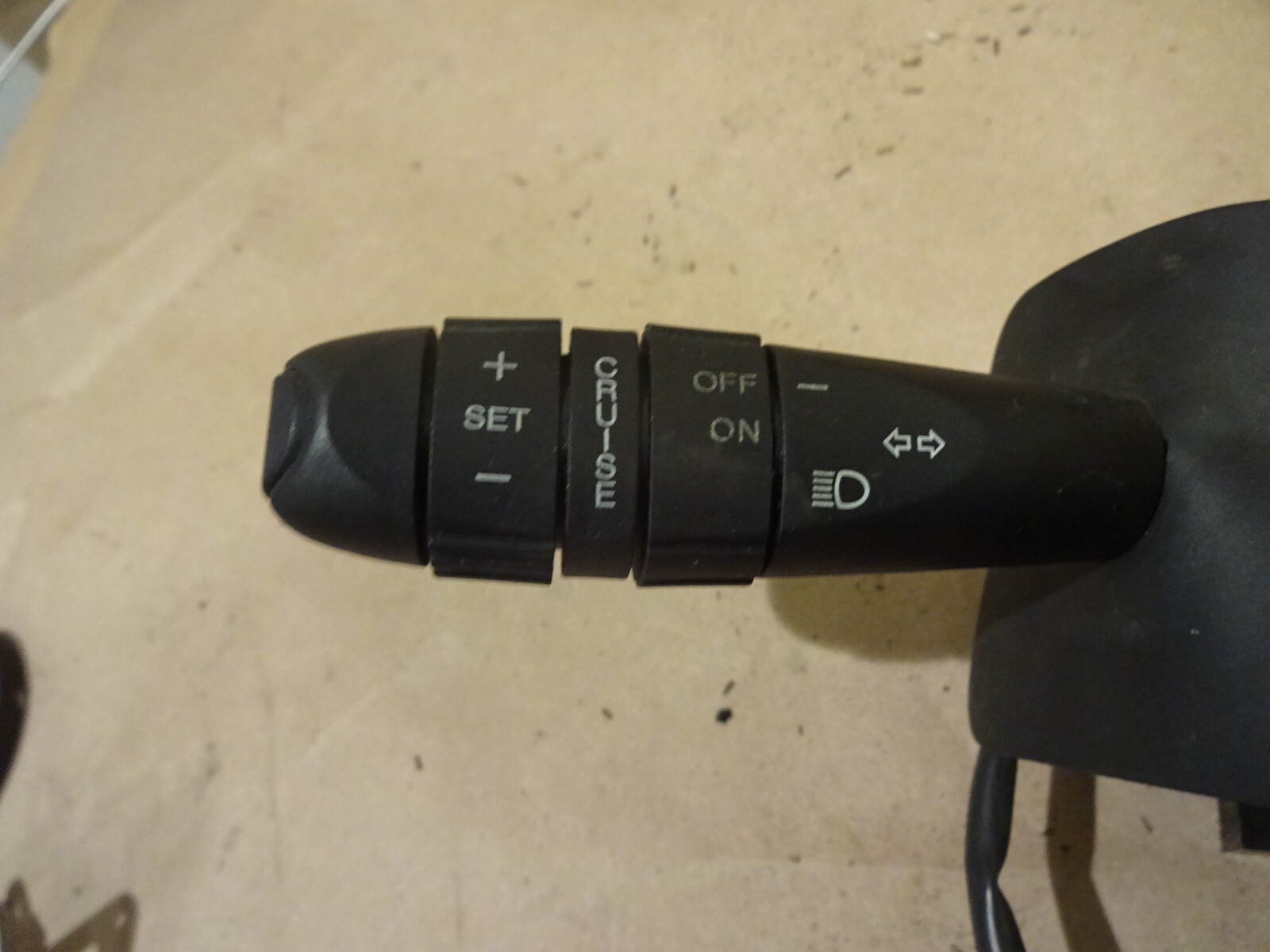Maserati 4200 -Steering Column Switches with Cruise Control (Damage)- P/N 183025