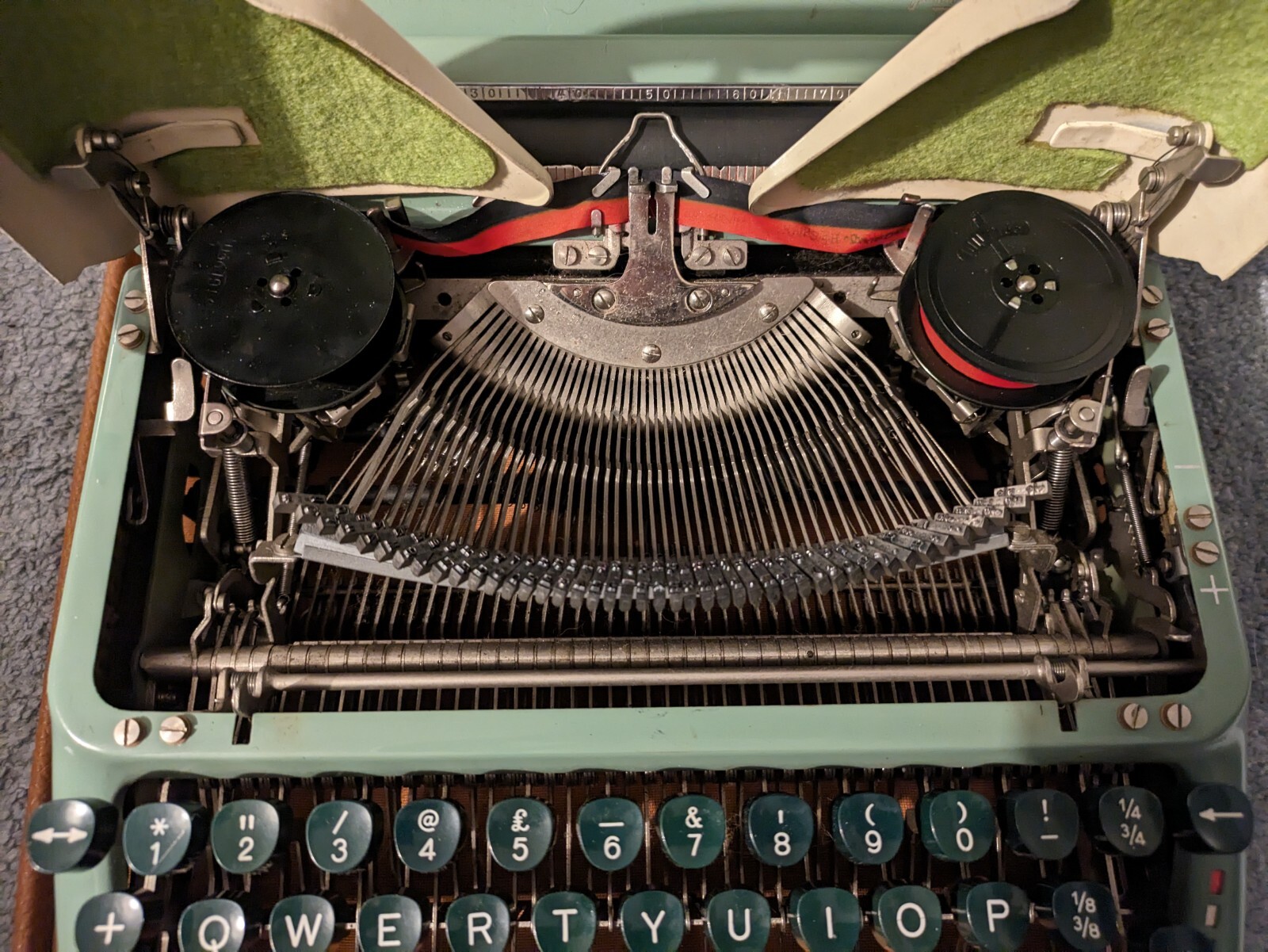 Erica 10 Vintage Type Writer eBay