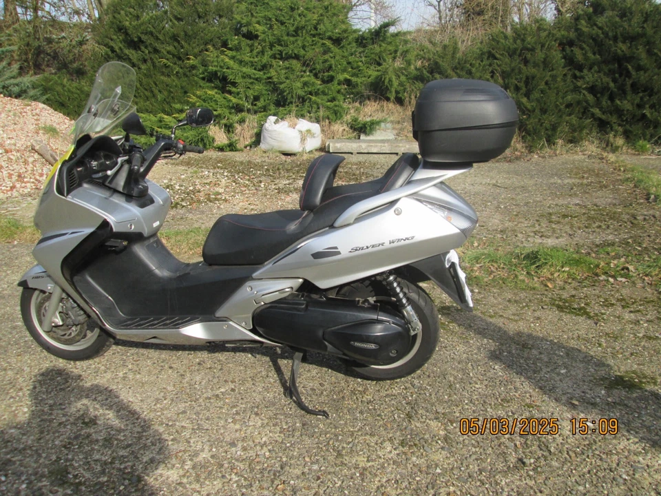 honda silverwing 600 wie neu ABS mit Rückenlehne Verstellbare Scheibe - Bild 3 von 4