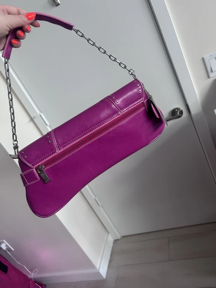 罕见 Rina Rich 热销粉色洋红色镶嵌马位 Y2K 单肩包钱包 — 第 3/4 张图片