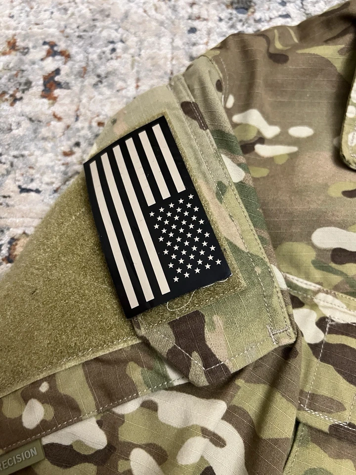 Crye Precision R6 Field Top Multicam Small Regular W Flag - Image 3 of 4