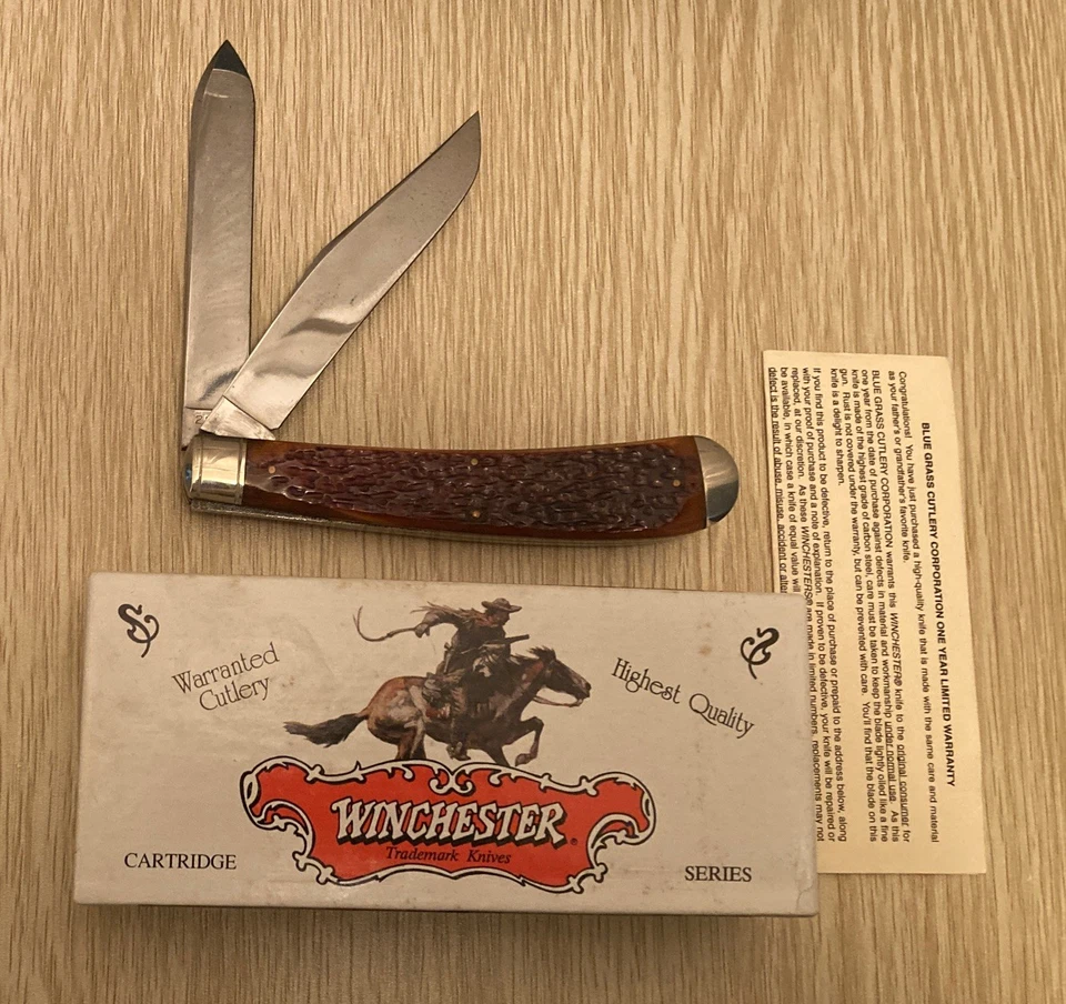 Protector de cartucho Winchester EE. UU. 2 hojas mango de hueso naranja quemado W18 29105 nuevo en caja. Foto 2 de 4