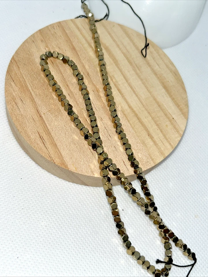 Hematit Hämatit Perlen Würfel Quadrat mit Loch 135 Stück 3mm Edelstein Kristall - Bild 4 von 4