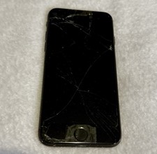 Apple iPhone 7 Black 12MP Camera Quad Core 2GB RAM 4.7in Screen Cracked